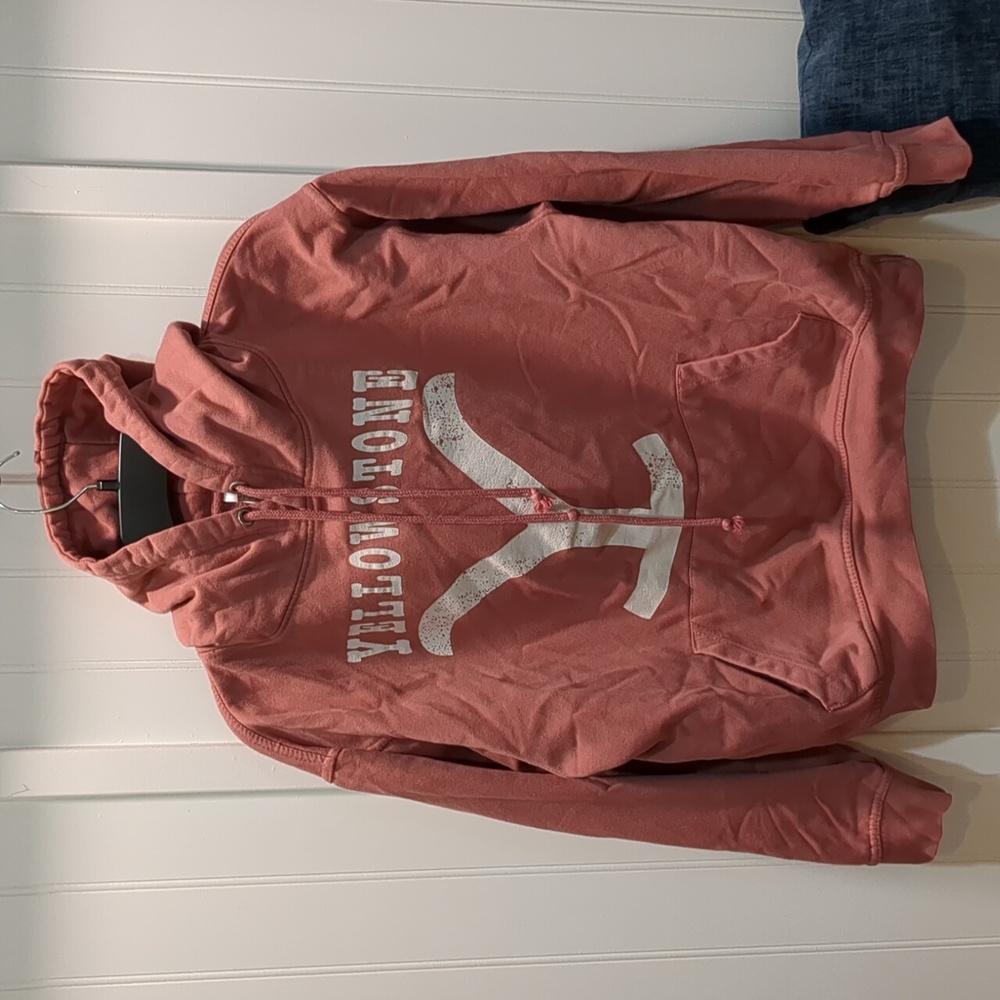 Women's Yellowstone pink hoodie